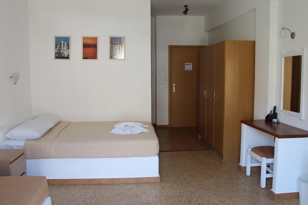 Hotel Kamari Kamares  Zimmer foto